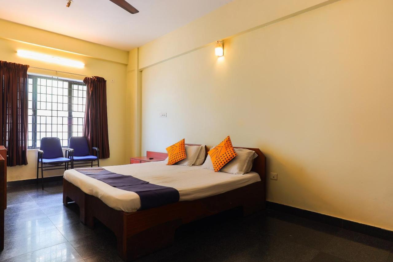 Spot On 64230 Killi Tourist Home Thiruvananthapuram Екстер'єр фото